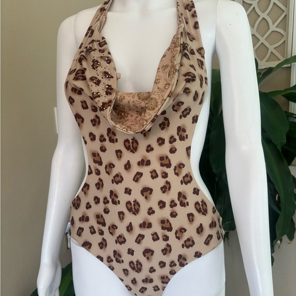 Reversible Leopard Print One Piece Swimsuit - Picture 1 of 8